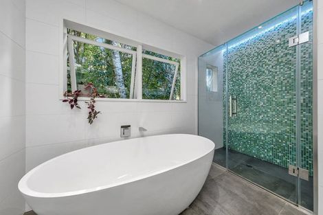 Photo of property in 186c Woodlands Park Road, Titirangi, Auckland, 0604