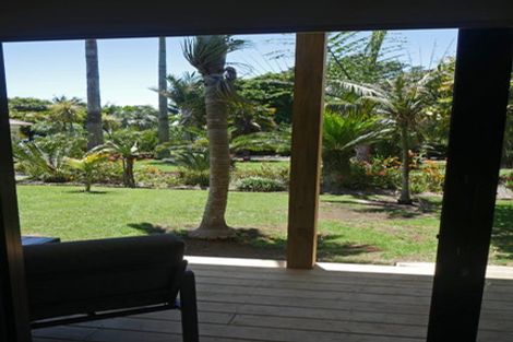 Photo of property in 15 Hau Lane, Oakura, 4314