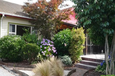 Photo of property in 1/10 Gamblins Road, Saint Martins, Christchurch, 8022