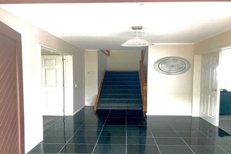 Photo of property in 42 Gurkha Crescent, Khandallah, Wellington, 6035