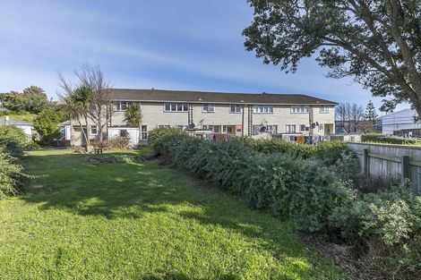Photo of property in 105-111 Bedford Street, Cannons Creek, Porirua, 5024