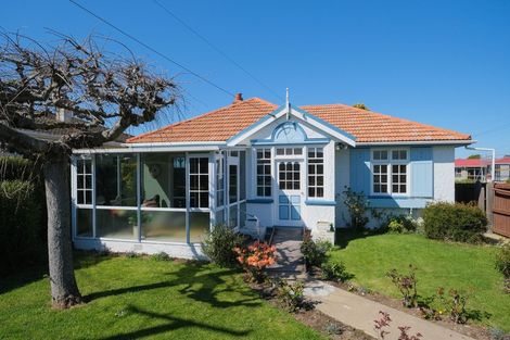 Photo of property in 19 Mornington Road, Balaclava, Dunedin, 9011
