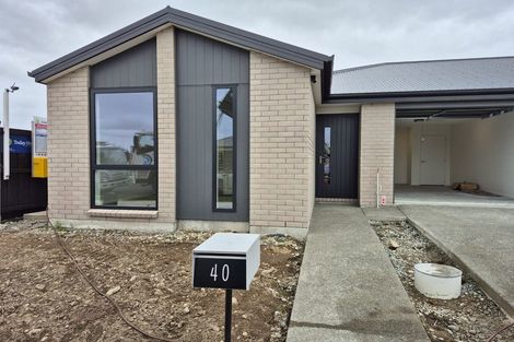 Photo of property in 40 Chartreuse Way, Rolleston, 7614