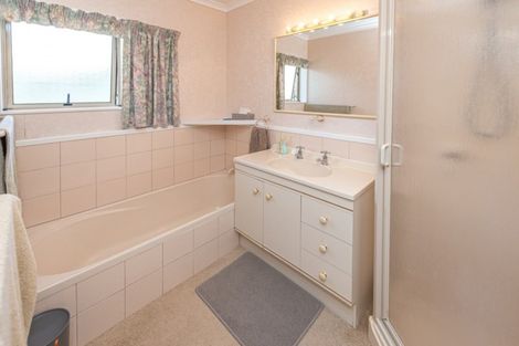 Photo of property in 30 Kakaho Drive, Tawhero, Whanganui, 4501