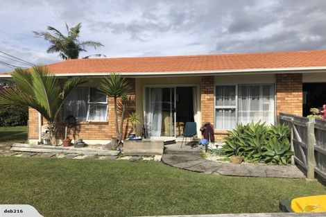 Photo of property in 1/34 Walton Street, Red Beach, 0932