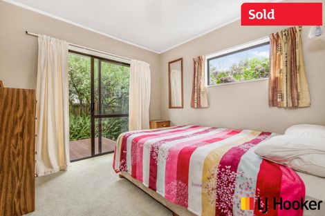 Photo of property in 128 Carnoustie Drive, Wattle Downs, Auckland, 2103