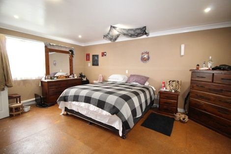 Photo of property in 61 Grey Street, Woodville, 4920