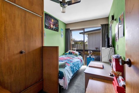 Photo of property in 5 Pokaka Place, Inglewood, 4330