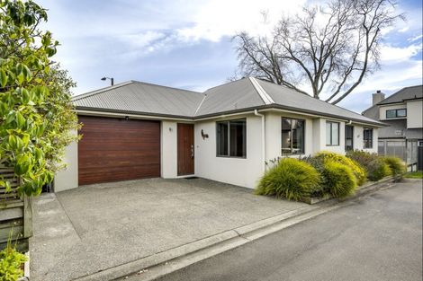 Photo of property in 2 Ranmore Lane, Havelock North, 4130