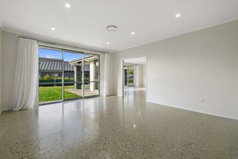 Photo of property in 4 Avalanche Place, Wanaka, 9305