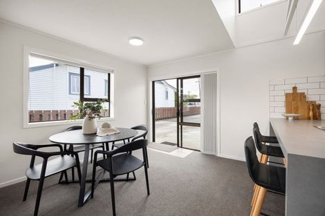 Photo of property in 1/1 Saint Olpherts Avenue, Hamilton East, Hamilton, 3216