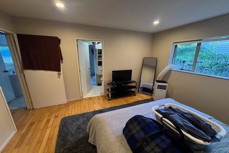 Photo of property in 28a Kingdale Road, Henderson, Auckland, 0610