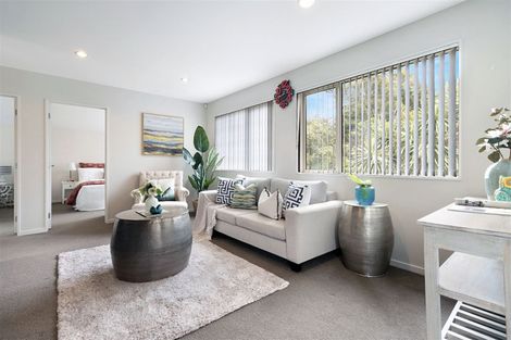 Photo of property in 30a Seaview Road, Glenfield, Auckland, 0629