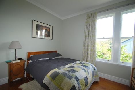 Photo of property in 12 Jackson Street, Island Bay, Wellington, 6023