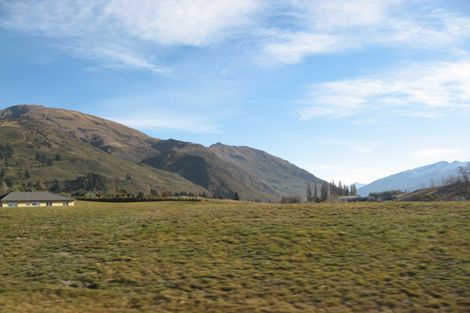 Photo of property in 7 Hollyhock Lane, Wanaka, 9305