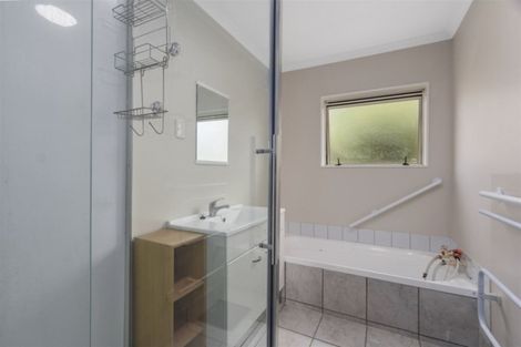 Photo of property in 11 Munroe Road, Ranui, Auckland, 0612