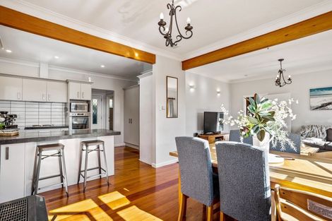 Photo of property in 15 Edward Street, Riverhead, 0820