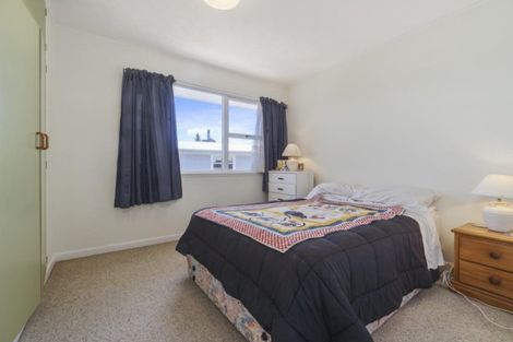 Photo of property in 14 Renata Crescent, Te Atatu Peninsula, Auckland, 0610