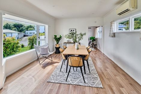 Photo of property in 35 Allen Terrace, Tawa, Wellington, 5028