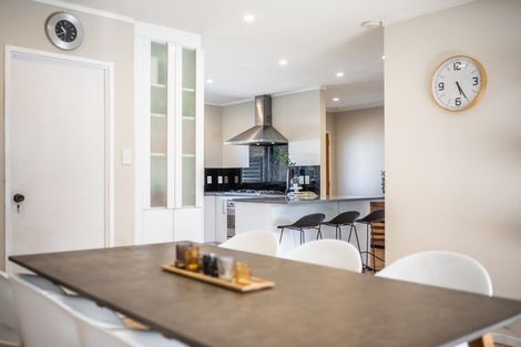 Photo of property in 5 Belmere Rise, Farm Cove, Auckland, 2012