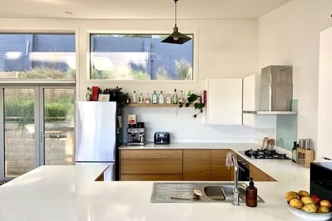 Photo of property in 2/27 Whaui Street, Vogeltown, Wellington, 6021