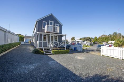 Photo of property in 2/249 Dairy Flat Highway, Albany, Auckland, 0632
