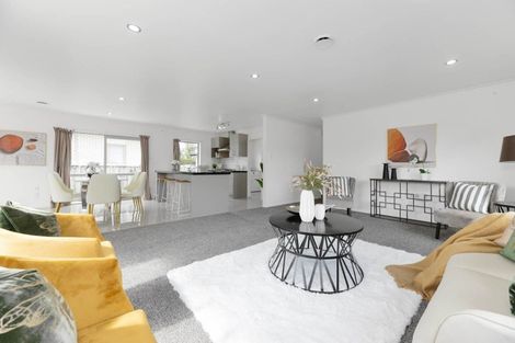 Photo of property in 75a Tabitha Crescent, Henderson, Auckland, 0612
