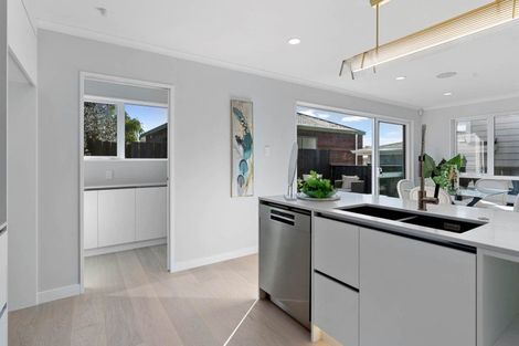 Photo of property in 123b Forrest Hill Road, Forrest Hill, Auckland, 0620