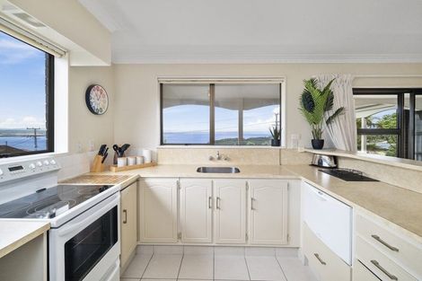 Photo of property in 48 Wakeman Road, Acacia Bay, Taupo, 3330