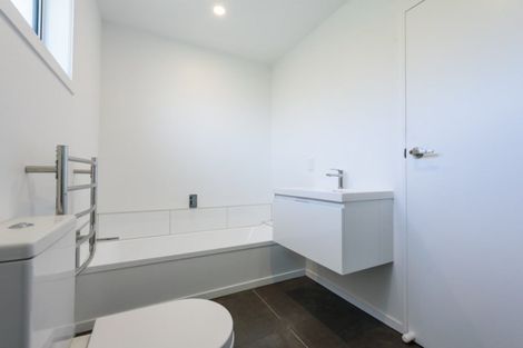 Photo of property in 2 Bell Street, Tawa, Wellington, 5028