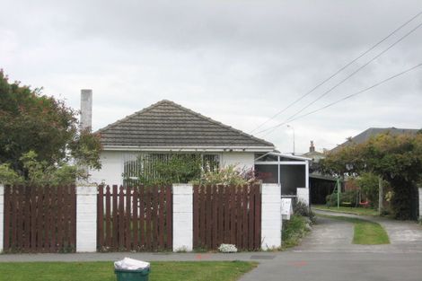 Photo of property in 43 Liverton Crescent, Bishopdale, Christchurch, 8053