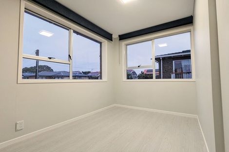 Photo of property in 5/48 Mcleod Road, Henderson, Auckland, 0612