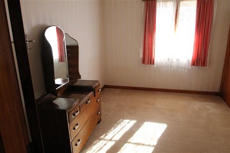 Photo of property in 264 Great North Road, Henderson, Auckland, 0612