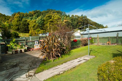 Photo of property in 14 Paraone Road, Tamarau, Gisborne, 4010