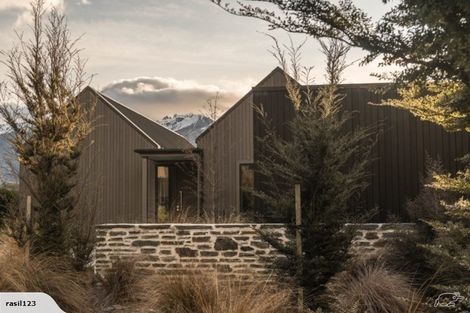 Photo of property in 48 Falconer Rise, Jacks Point, Queenstown, 9371