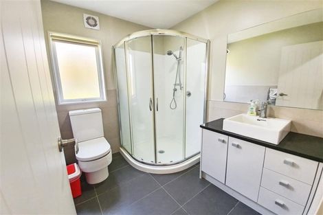 Photo of property in 10 Askerne Drive, Flat Bush, Auckland, 2016