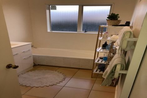 Photo of property in 4 Ronald George Place, Parklands, Christchurch, 8083