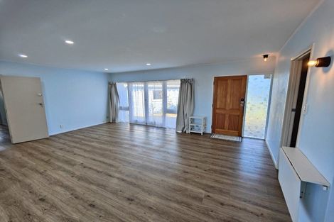 Photo of property in 5 Stansfield Place, Sunnyhills, Auckland, 2010