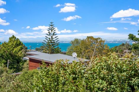 Photo of property in 2/930 Whangaparaoa Road, Manly, Whangaparaoa, 0930