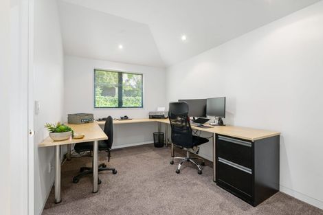 Photo of property in 2 Minchin Crescent, St Andrews, Hamilton, 3200