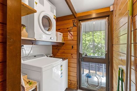 Photo of property in 17a Newington Road, Henderson, Auckland, 0612