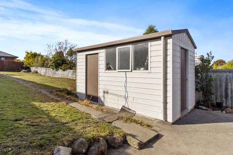 Photo of property in 16 Memorial Avenue, Parkside, Timaru, 7910