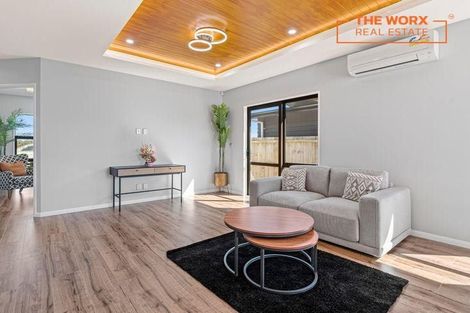 Photo of property in 55 Clarks Beach Road, Clarks Beach, 2122