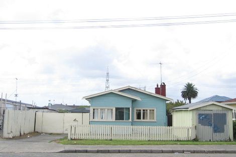 Photo of property in 32 Albert Street, Otahuhu, Auckland, 1062