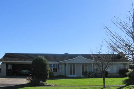 Photo of property in 57 Chedworth Avenue, Chedworth, Hamilton, 3210