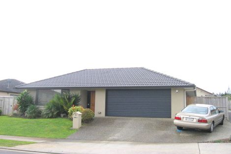 Photo of property in 6 Glastry Close, East Tamaki Heights, Auckland, 2016