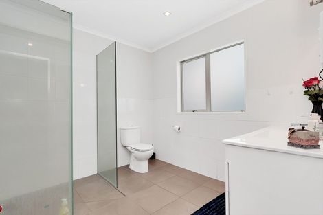 Photo of property in 37 Oteki Park Drive, Welcome Bay, Tauranga, 3112