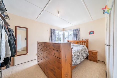 Photo of property in 93 Seddon Street, Naenae, Lower Hutt, 5011