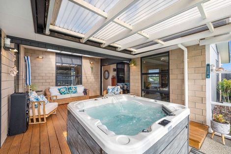 Photo of property in 45 Golf Vue Place, Castlecliff, Whanganui, 4501