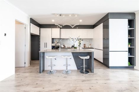 Photo of property in 75 Tir Conaill Avenue, Flat Bush, Auckland, 2019